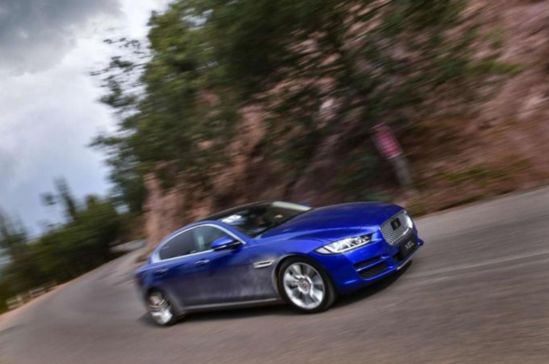 捷豹xel2024全新改款是三缸吗,捷豹xel三缸改装