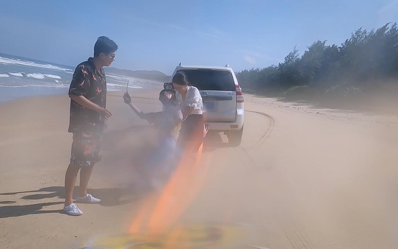 丰田双擎混动开不坏,2022丰田雷凌双擎1.8he-cvt进取版