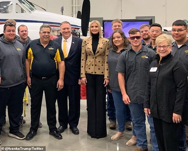 伊万卡惊艳写真照走秀,伊万卡晒婚纱照