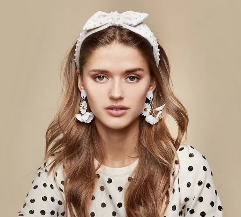 珍珠耳钉优雅永不过时,经典大方的耳钉