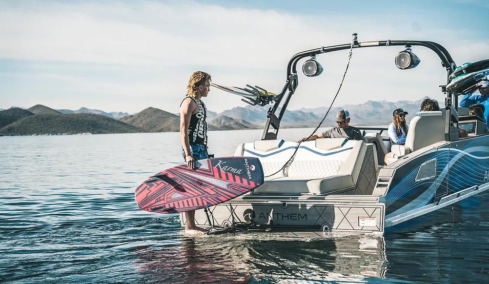 尾波冲浪船型区别,尾波冲浪船型怎么选