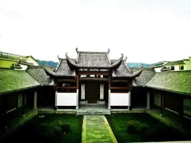 皖南绩溪仁里古村游记,打卡千年水街绩溪坎头古村落