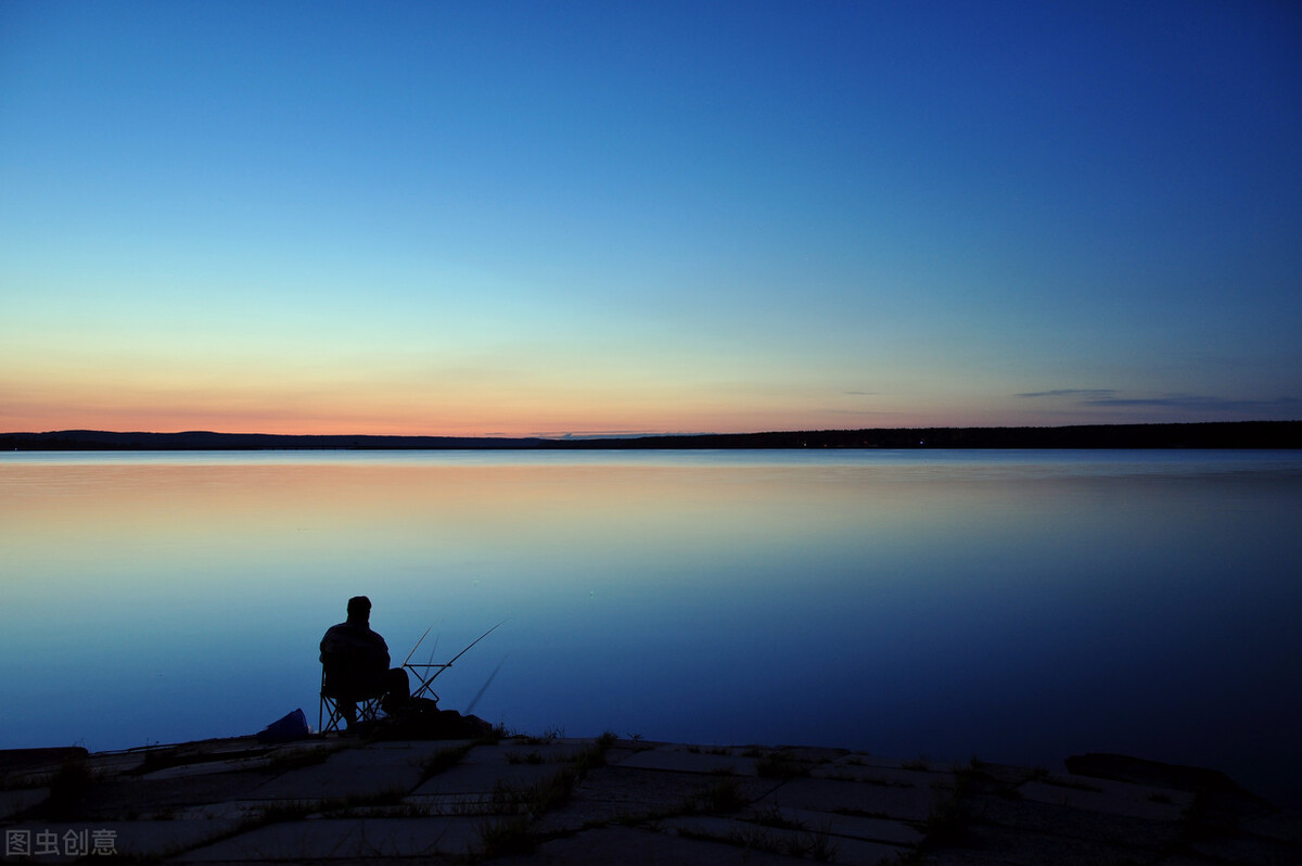 夏季夜钓鲫鱼鲤鱼用腥饵还是香饵,夏季浮钓调漂的正确方法与技巧
