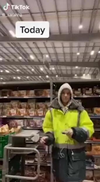 空姐失业后去超市打工，一条抖音视频火了！这是现在最好的活法？