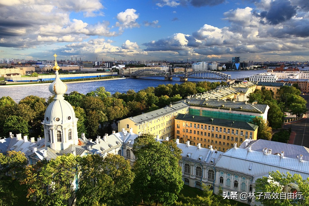 一个在俄罗斯自由行20天的游客告诉你：圣彼得堡为什么迷人