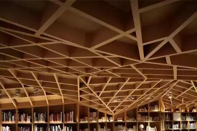 深度解析优衣库成功之秘,优衣库从生产到门店的过程