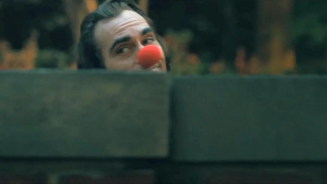 小丑的面具视频,小丑的面具女