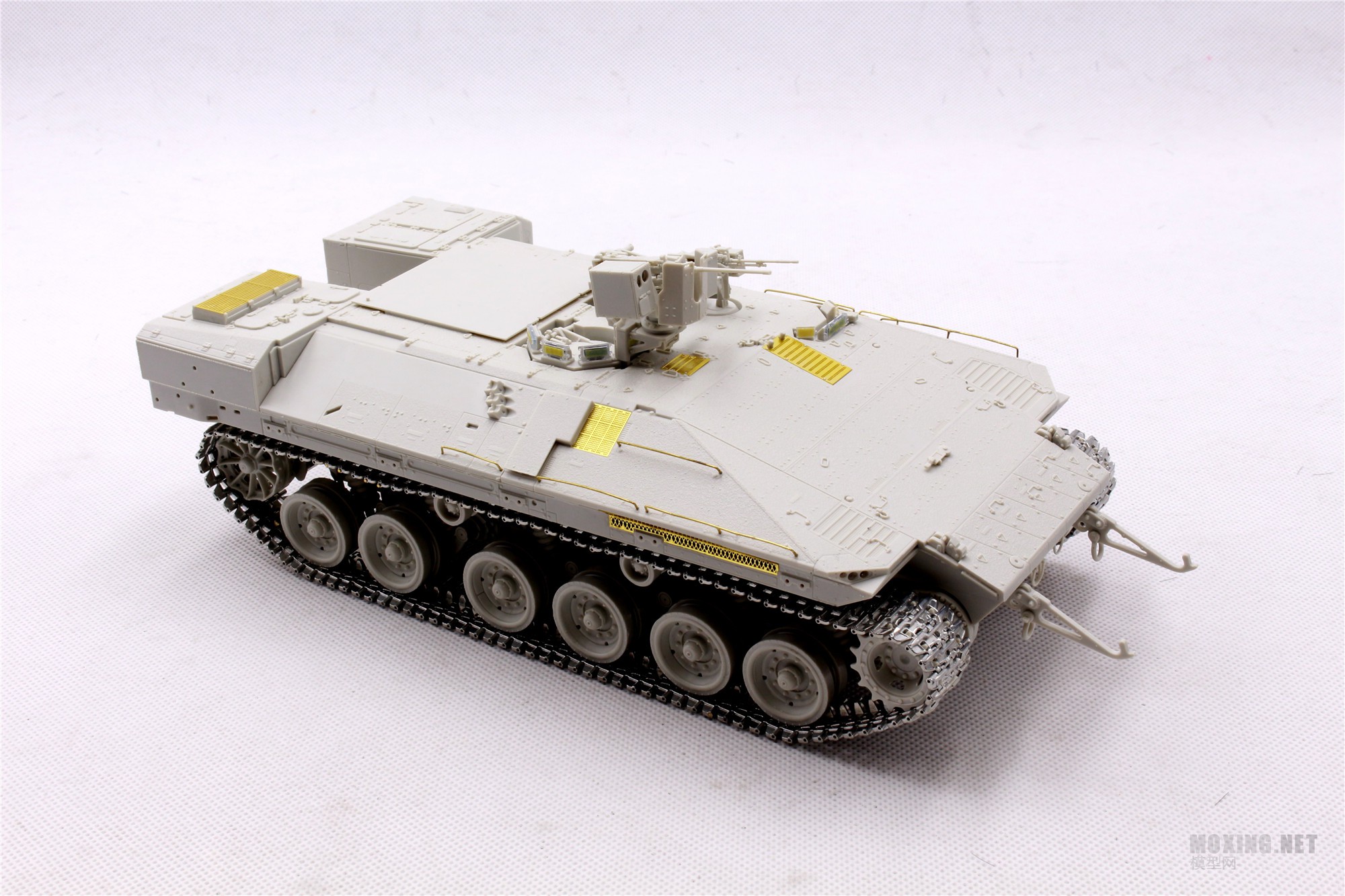 MENG,SS-018-1/35以色列“雌虎”重型装甲运输车-简介与开盒