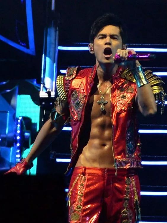 周杰伦最新球鞋,周杰伦发售球鞋