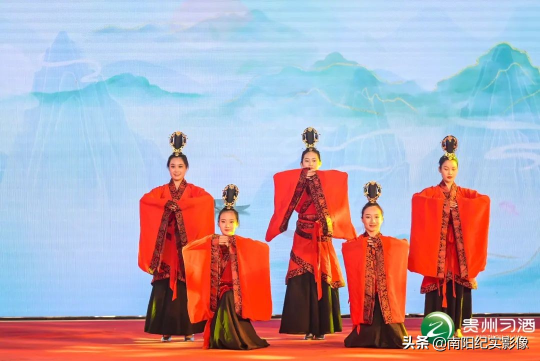 凤凰于飞喜宴之夜—贵州习酒习酒喜宴南阳上市发布会圆满成功