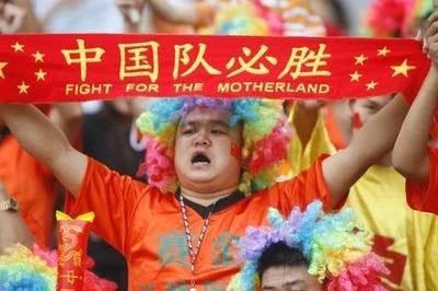 不盲目崇洋媚外，中国足球只能靠中国人自己来