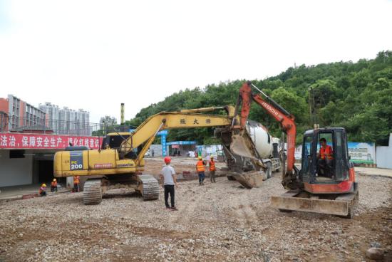 观山湖景怡东苑中小学二号路,贵阳市观山湖区景怡苑东苑