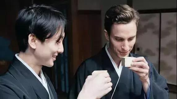 追求“多元”又固守“统一”，这种矛盾在日本到底有多普遍？