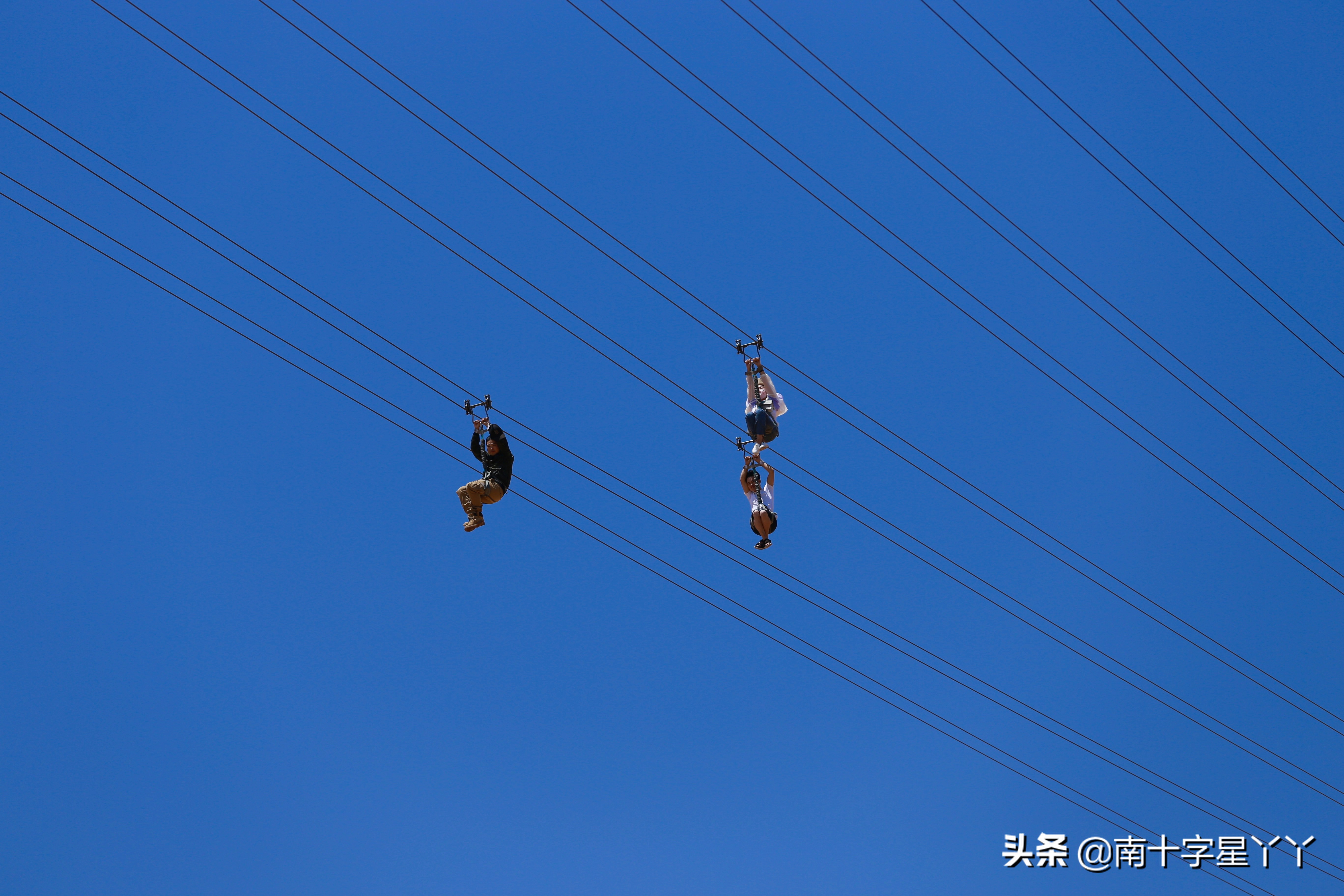 宁夏沙坡头沙漠美景,沙坡头沙漠区和黄河区