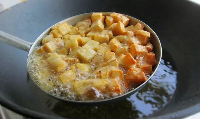 粑粑哪里特产最正宗最好吃,中国到底哪里的米粉最好吃