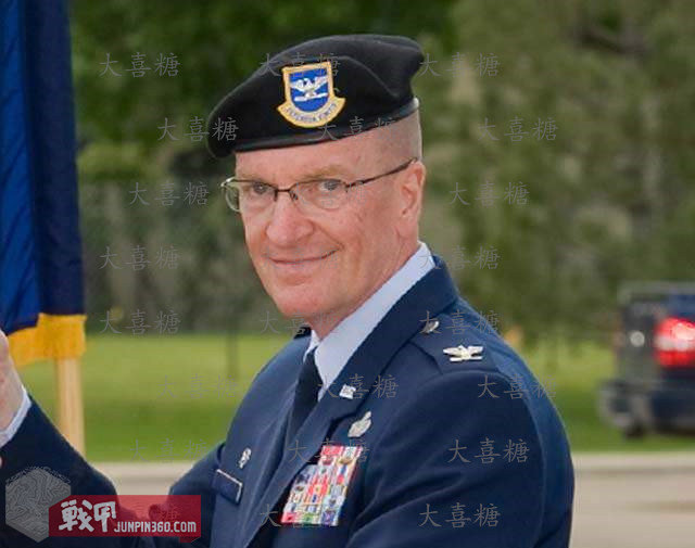 空军宪兵第四部分：安全部队制服配饰中的特色元素