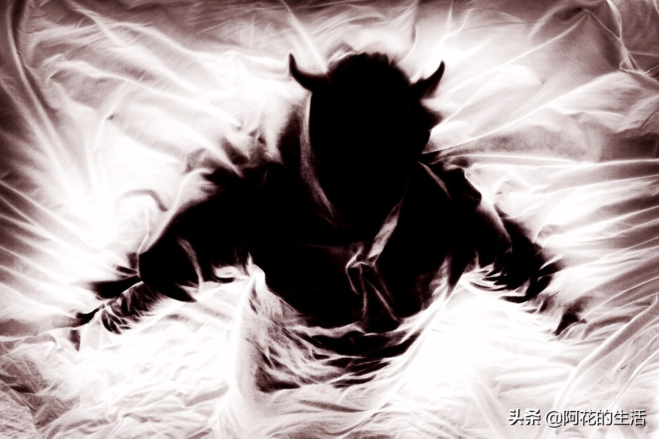 当女性被侵犯,如何走出阴霾,两位当事人向你诉说