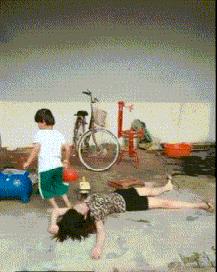 爆笑gif为了我的八块腹肌拼了,成年人幽默搞笑gif图片带字