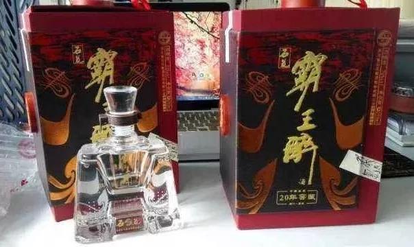 十大公认最好喝的高端白酒,中国公认最好喝的4款白酒