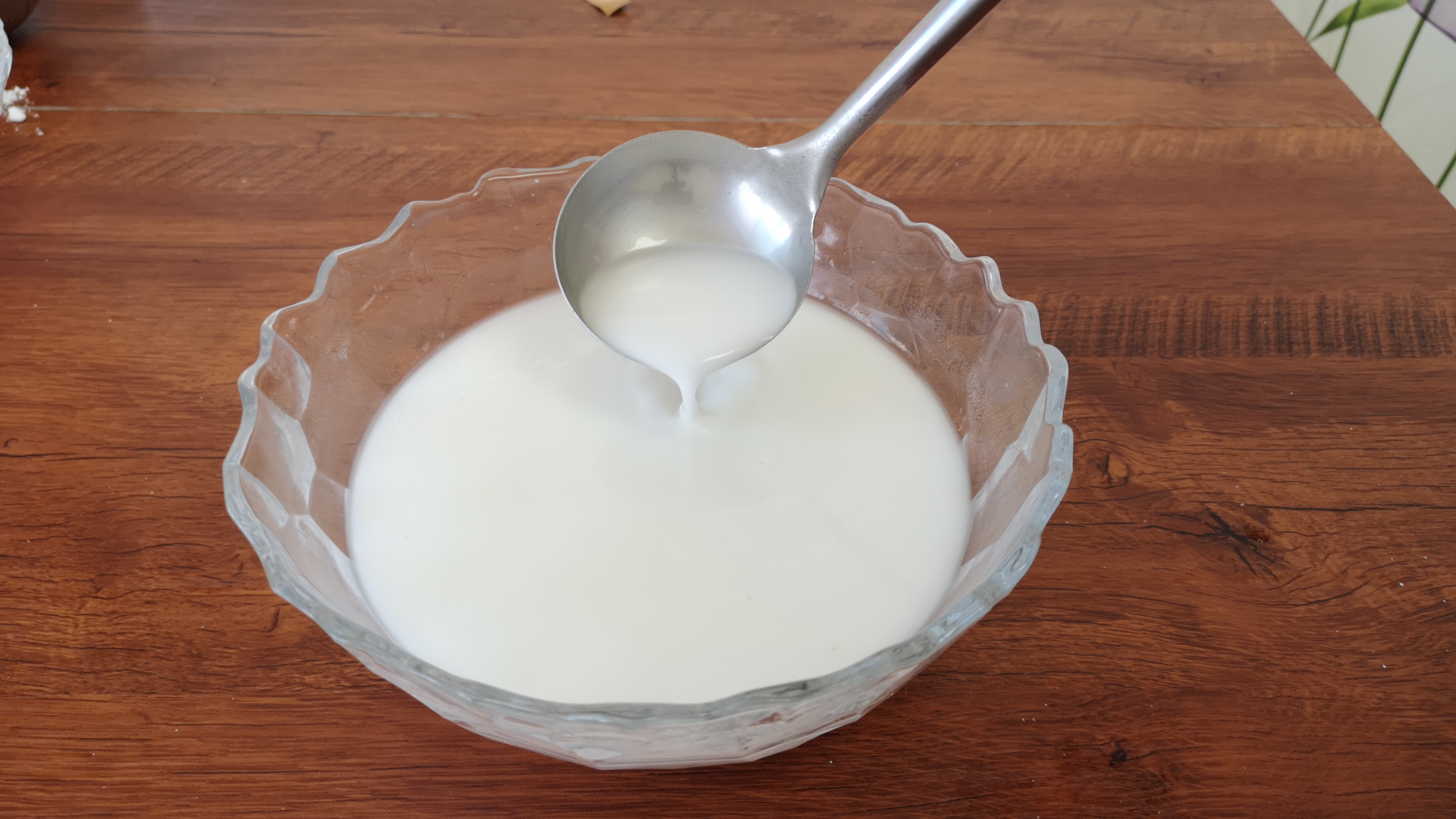 土豆淀粉做拉皮容易断,豌豆淀粉怎么做拉皮