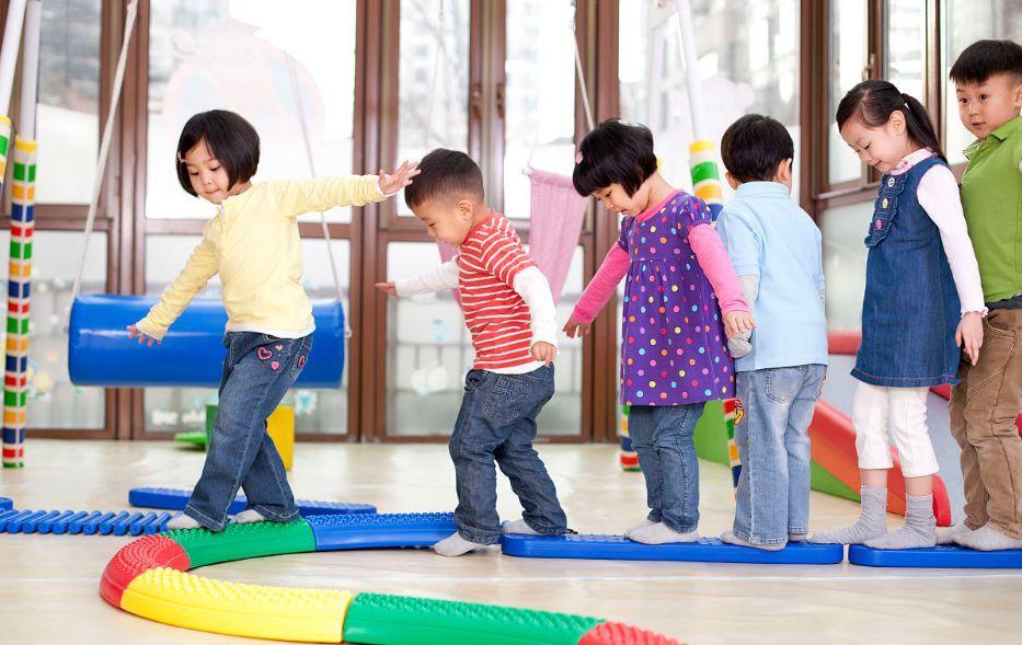 家长辅导成绩差的孩子该怎么做,家长在教育方面比较欠缺