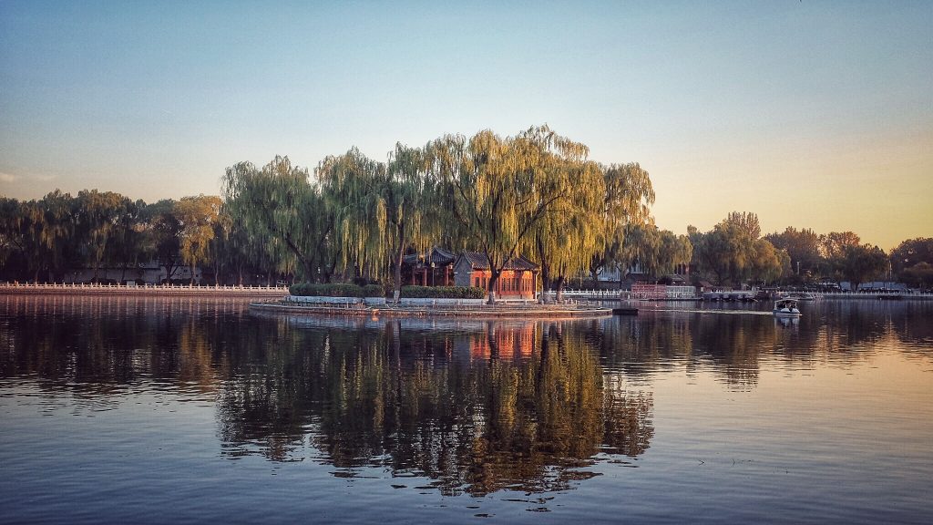 北京｜北平的秋，吃游鼓楼后海南锣