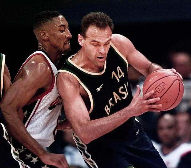 聊一聊各国足球,巴西历史上的伟人