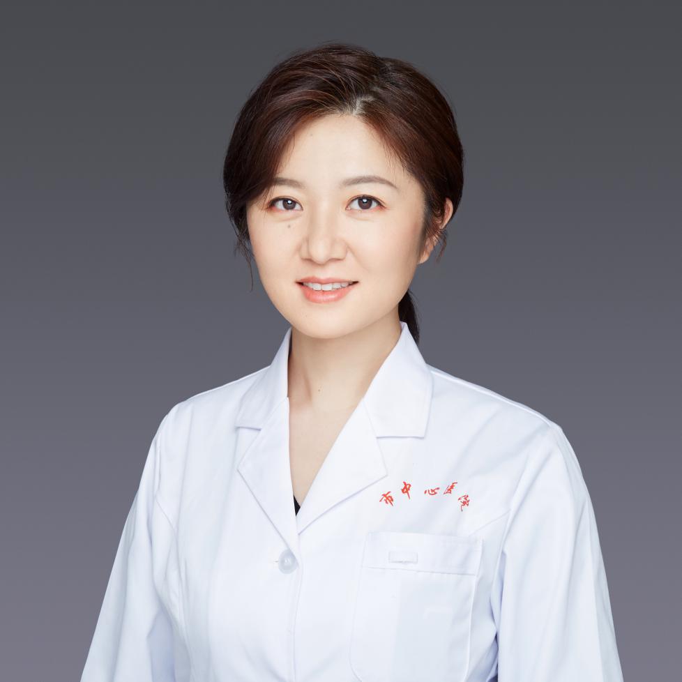 12月5日,九三学社山西省委医疗专家在汾东院区义诊送健康