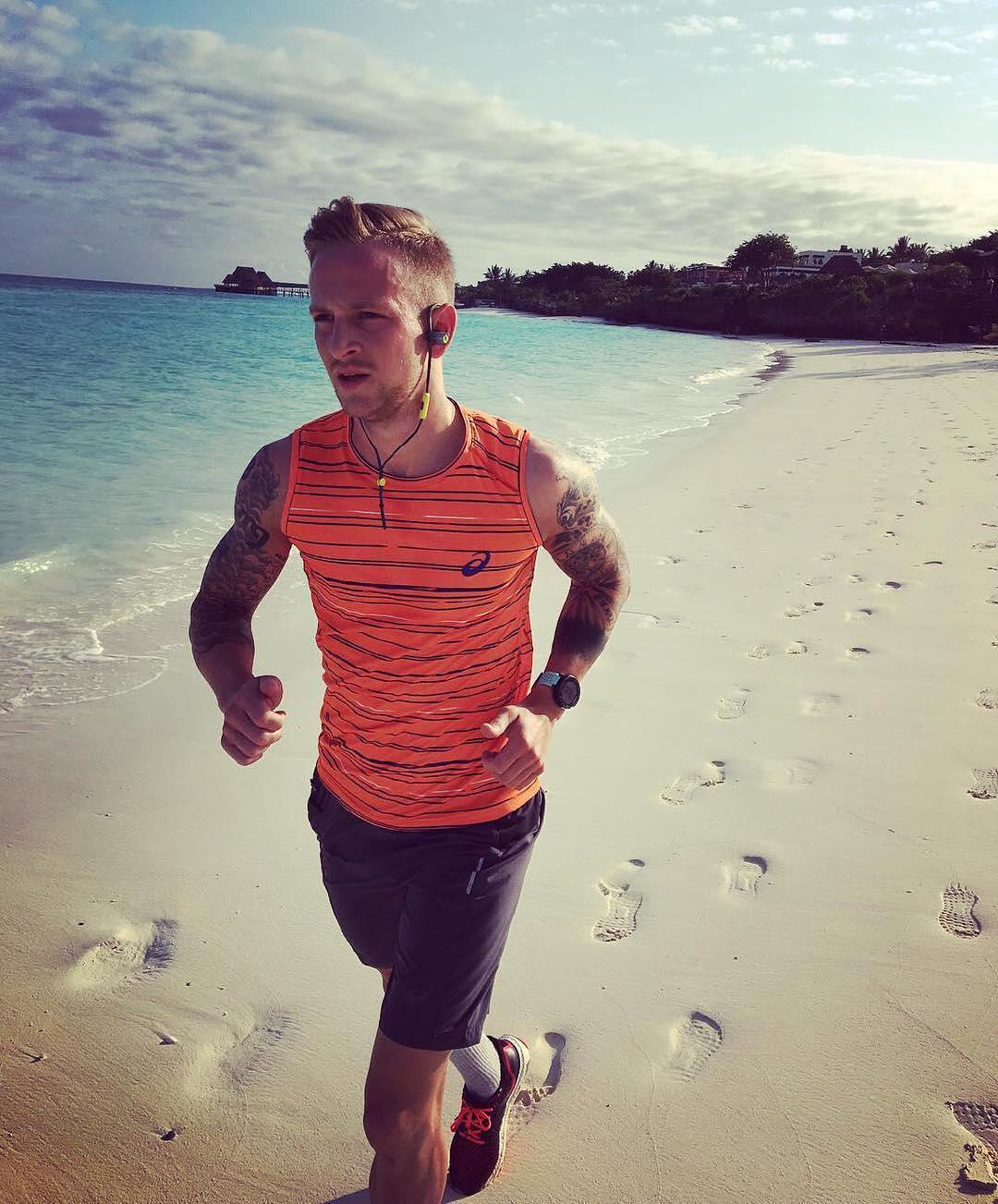 早晨跑步没力气怎么办,早上跑步起不来该做什么运动