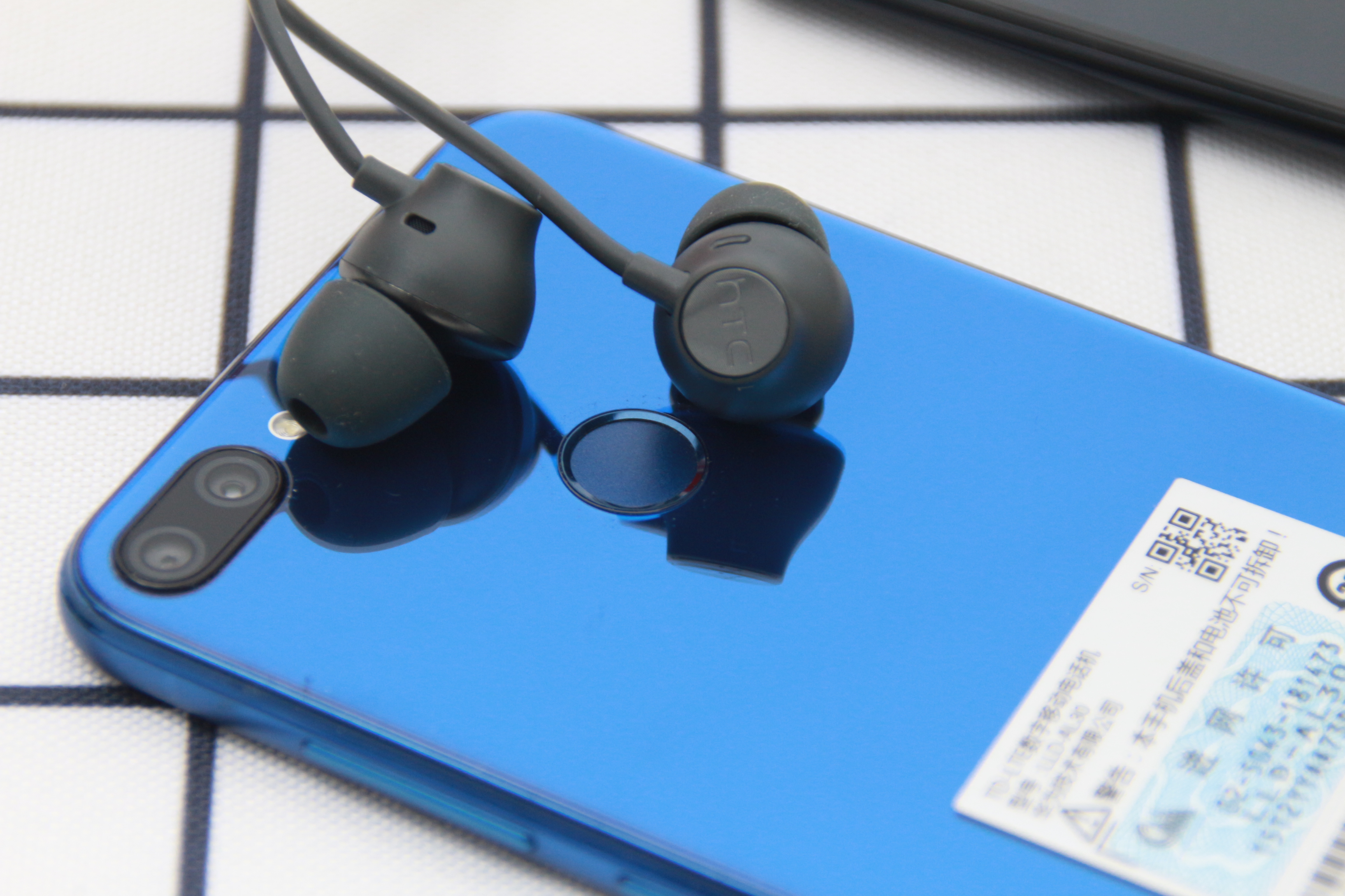 同等价位平头塞和圈铁耳机哪个好,千元价位最强有线耳机