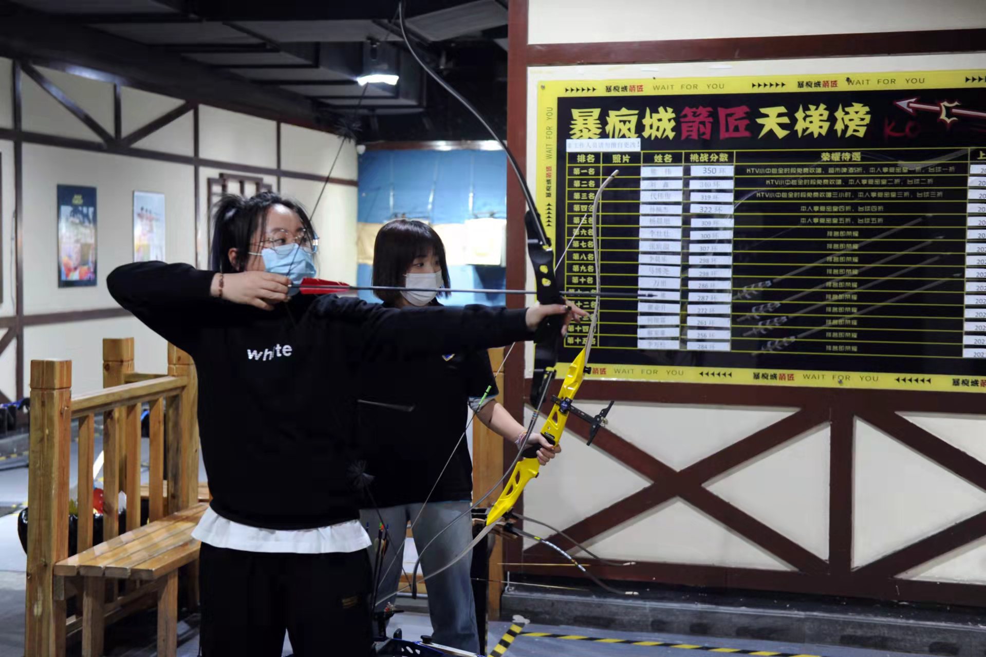 越夜越嗨dj完整版黎明,越夜越来越精彩的夜市