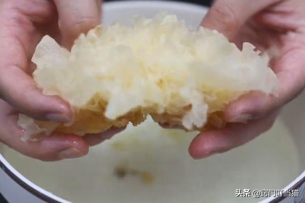 泡发银耳免煮,正确的泡发银耳的方法