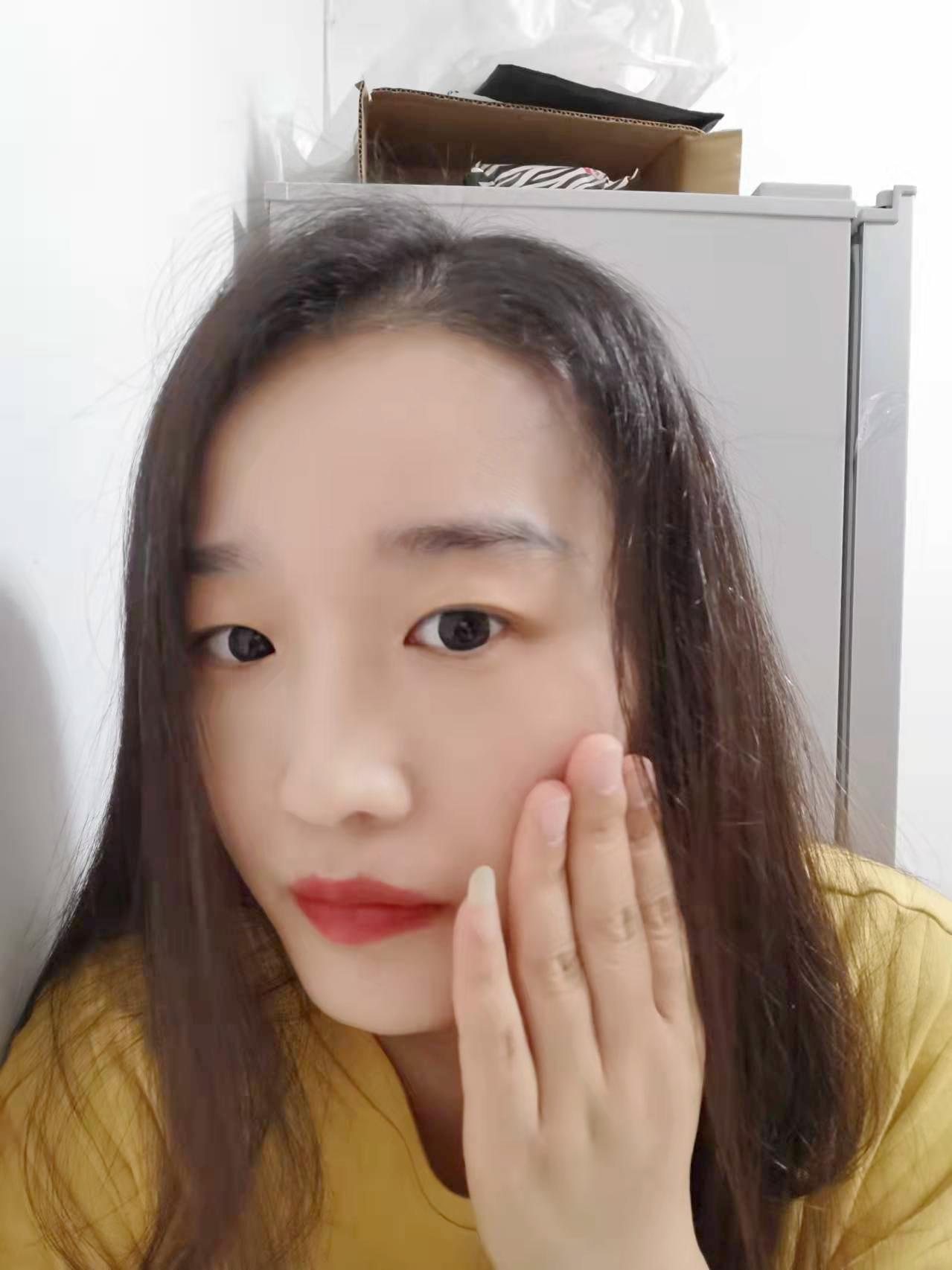 净透皮肤，瓷感肌肤，BM肌活衡肤瓷感动力肌底液送妹纸再合适不过