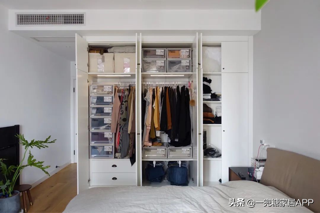 无隔板大衣柜如何收纳整理,大衣柜挂衣区上层怎么收纳