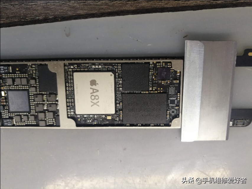 ipadair2没有静音键,ipadair2没有轻点唤醒吗