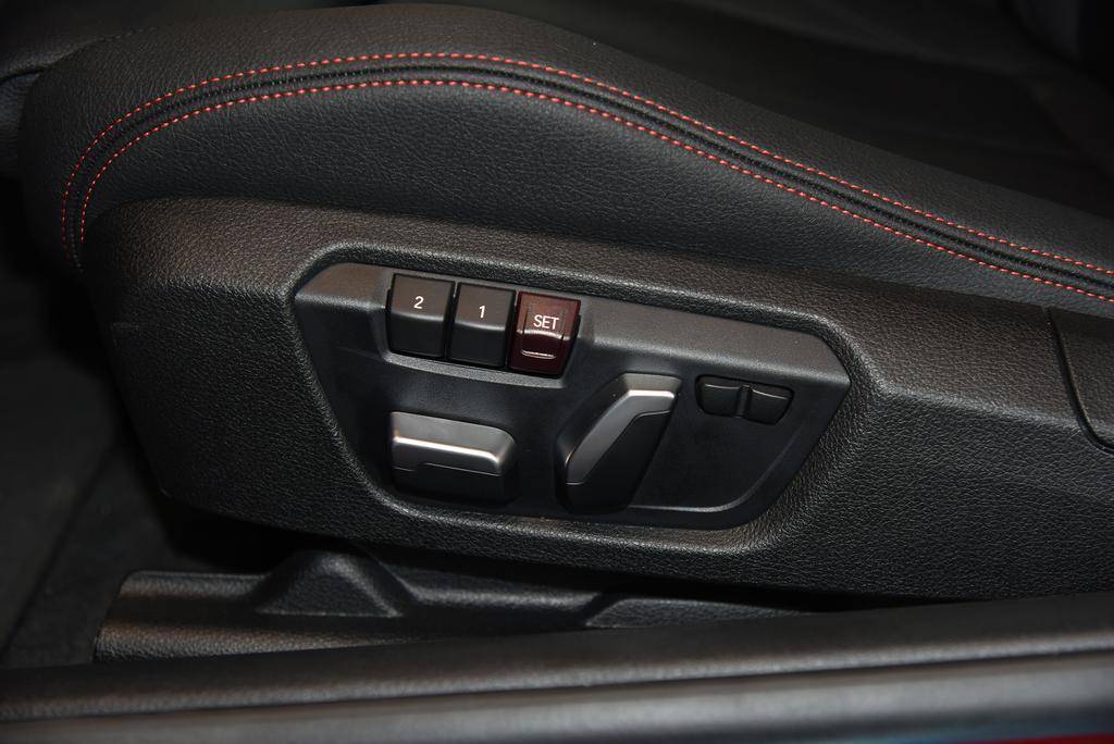 宝马225i四门2023款用车体验,宝马225i双门轿跑2023用车体验