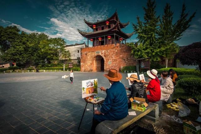 洪江黔城古商城跟芙蓉古城,洪江古商城黔阳古城哪个值得去