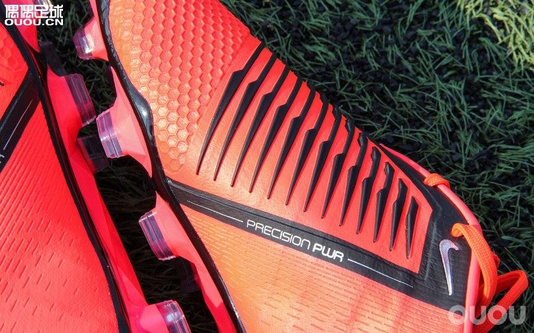 鑰愬厠phantomvenomag,nikehypervenomphantom娴嬭瘎