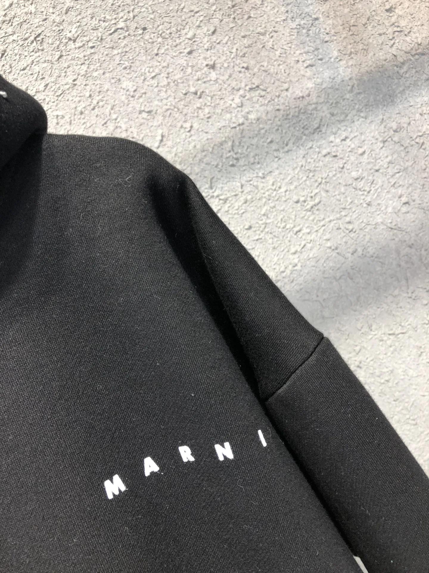 灰色爱心加绒卫衣,baby同款卫衣帽子