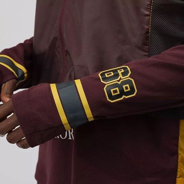 除了NIKE、ADIDAS，女生还有哪些值得入手的运动单品？