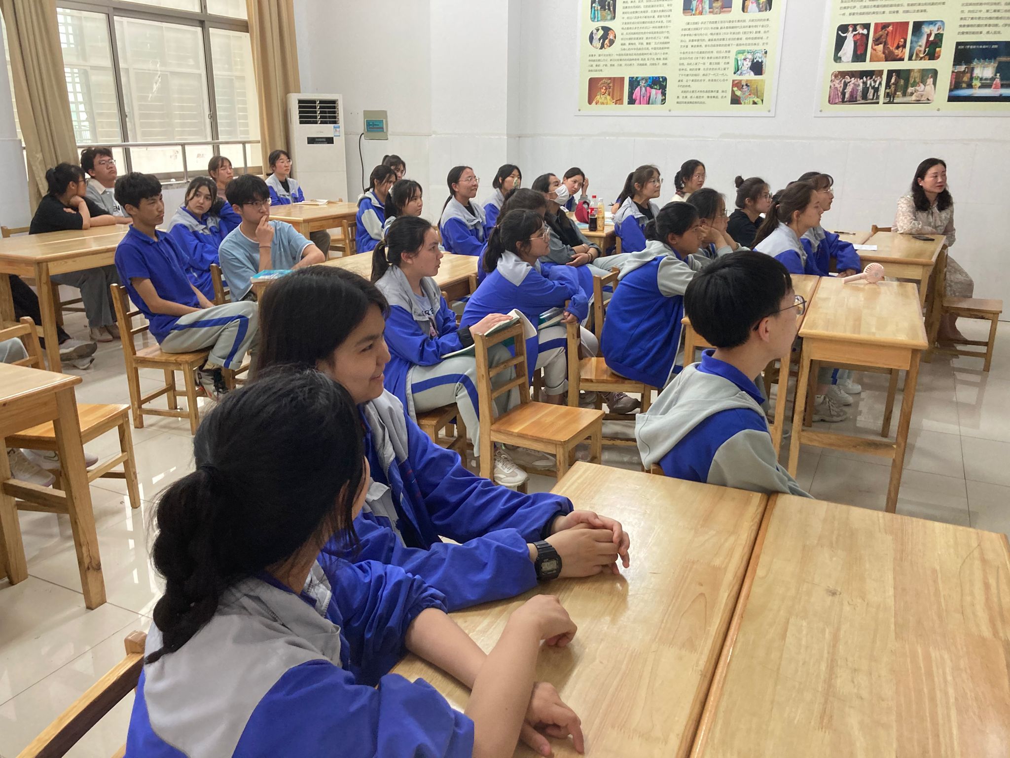 No.280（2021-05-25）争分夺秒疾驰看路有惊无险皮破肉露