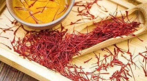 经期量少吃什么来排血,经期量少吃什么食疗可以增多量