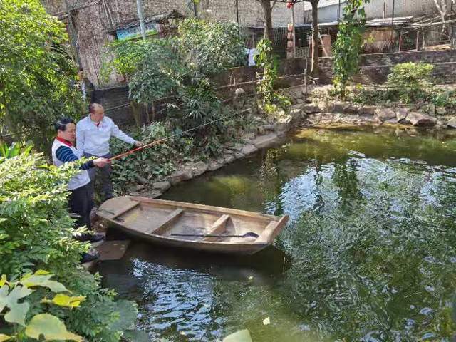 第三服务队,选取企业与服务队共同走访