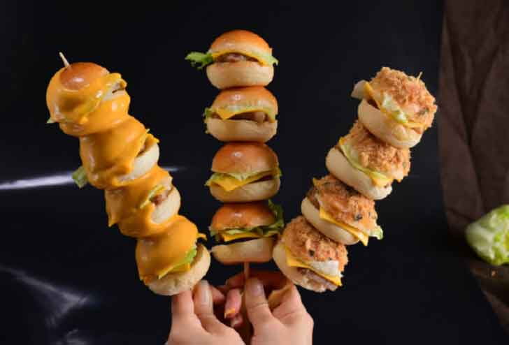 校园汉堡店一般能做多少营业额,封闭学校汉堡档口挣钱吗