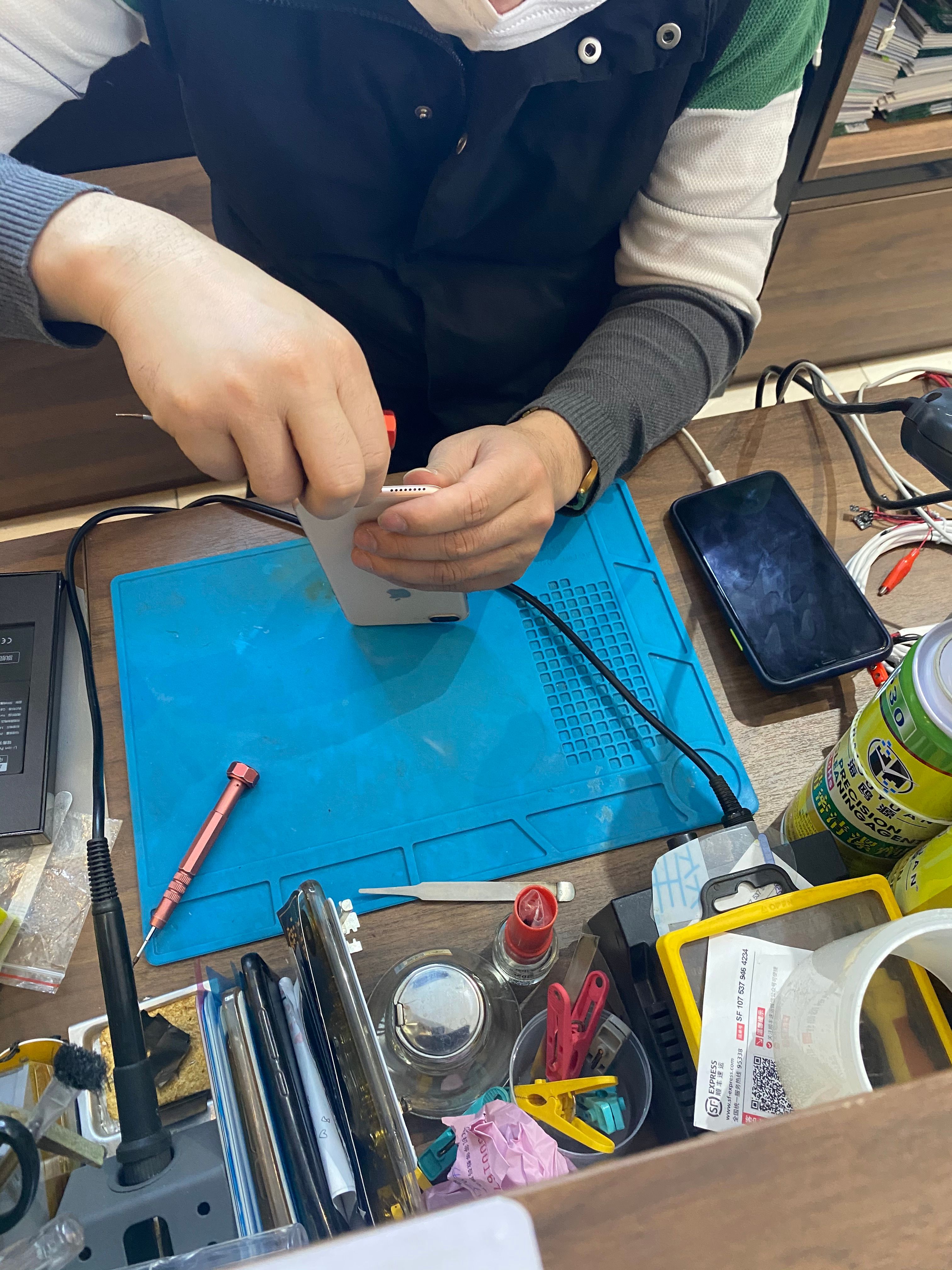 iphone8p更换官方电池,苹果8p更换第三方电池会怎么样