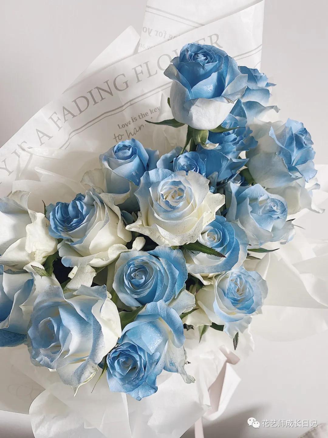 节日特辑vol.3|520碎冰蓝玫瑰花束，再来一波
