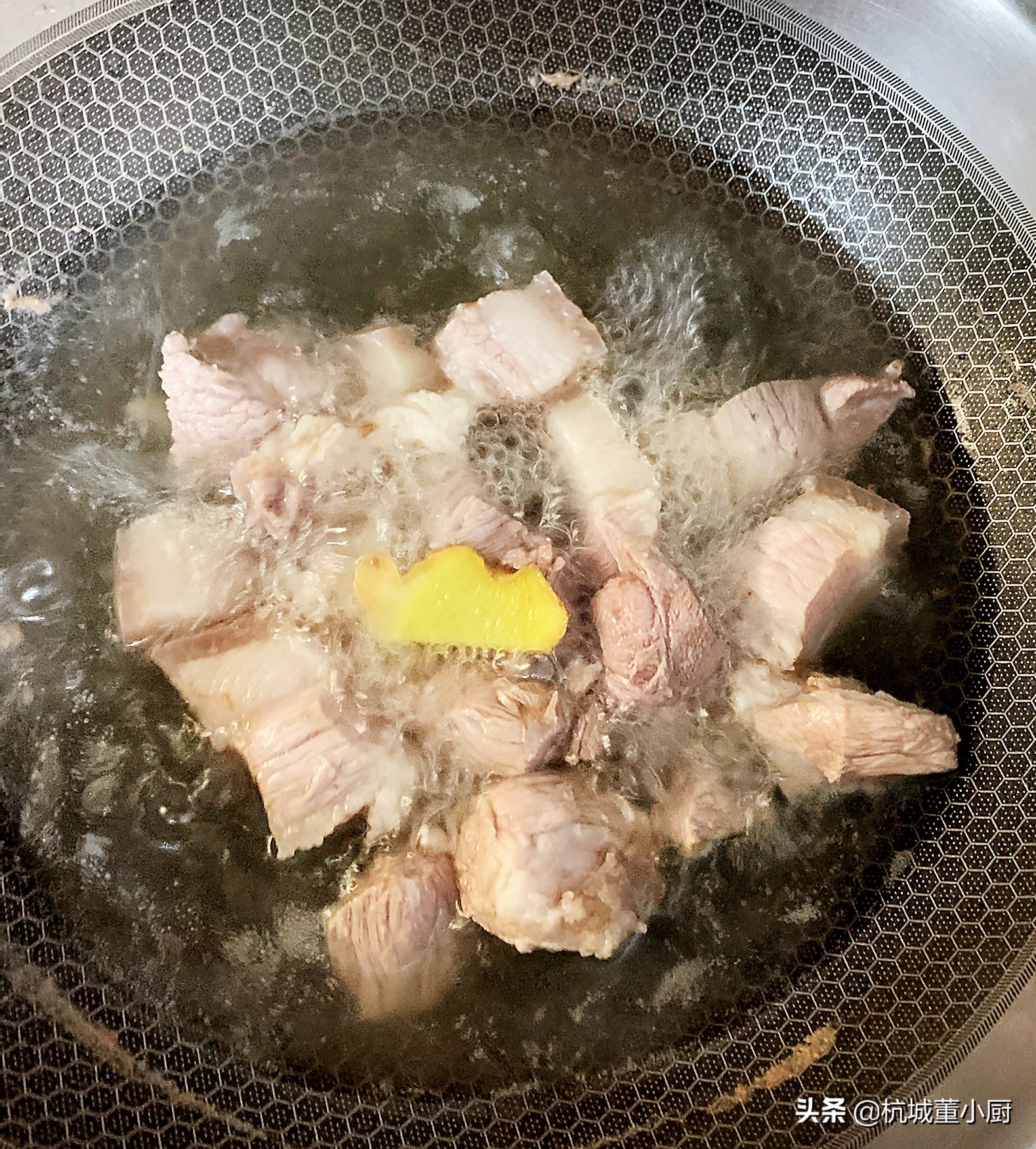 酱油肉墨鱼干,墨鱼干烧肉做法图解