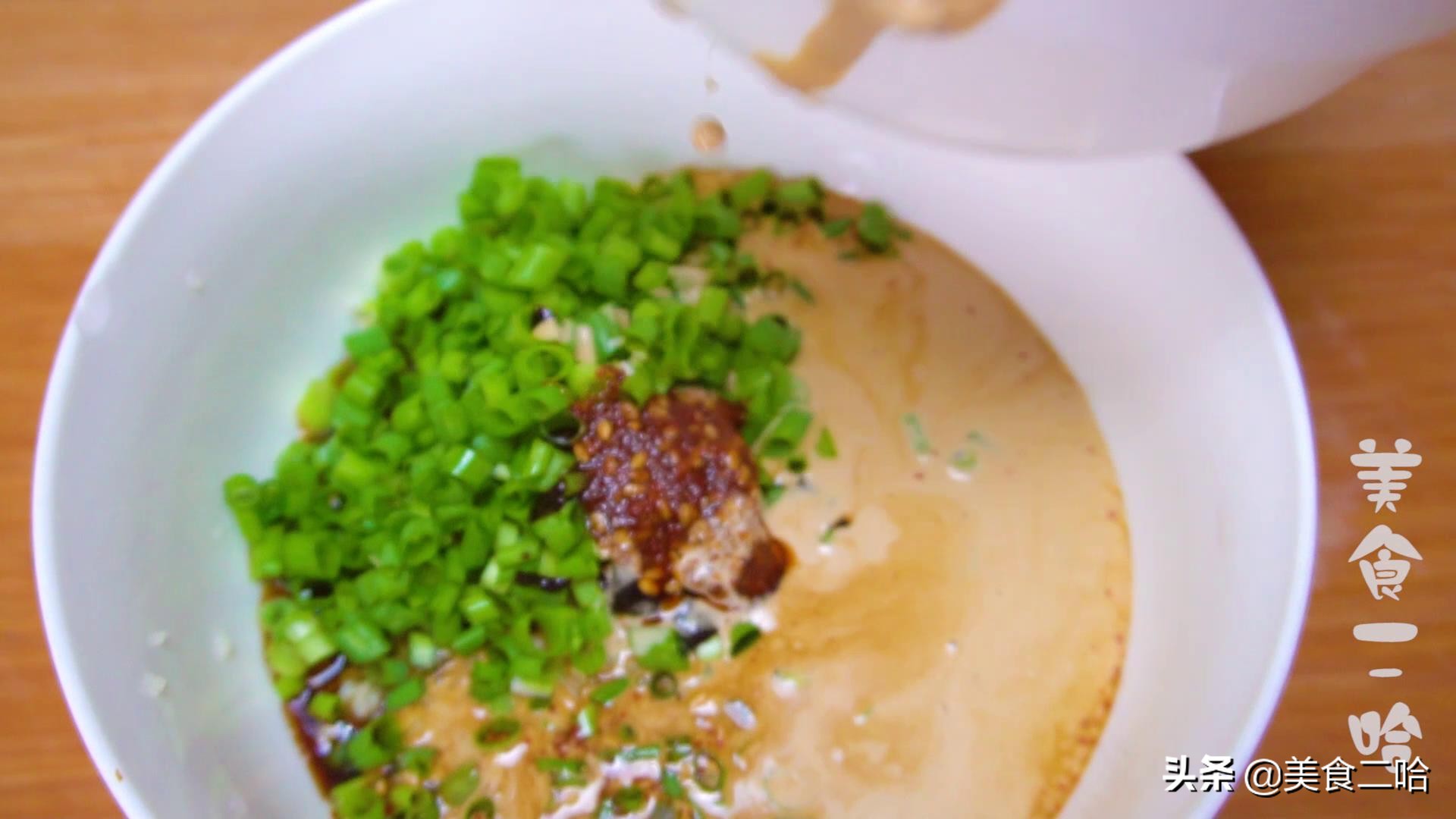 吃很多加辣加糖的麻辣拌,麻辣拌不辣怎么加辣