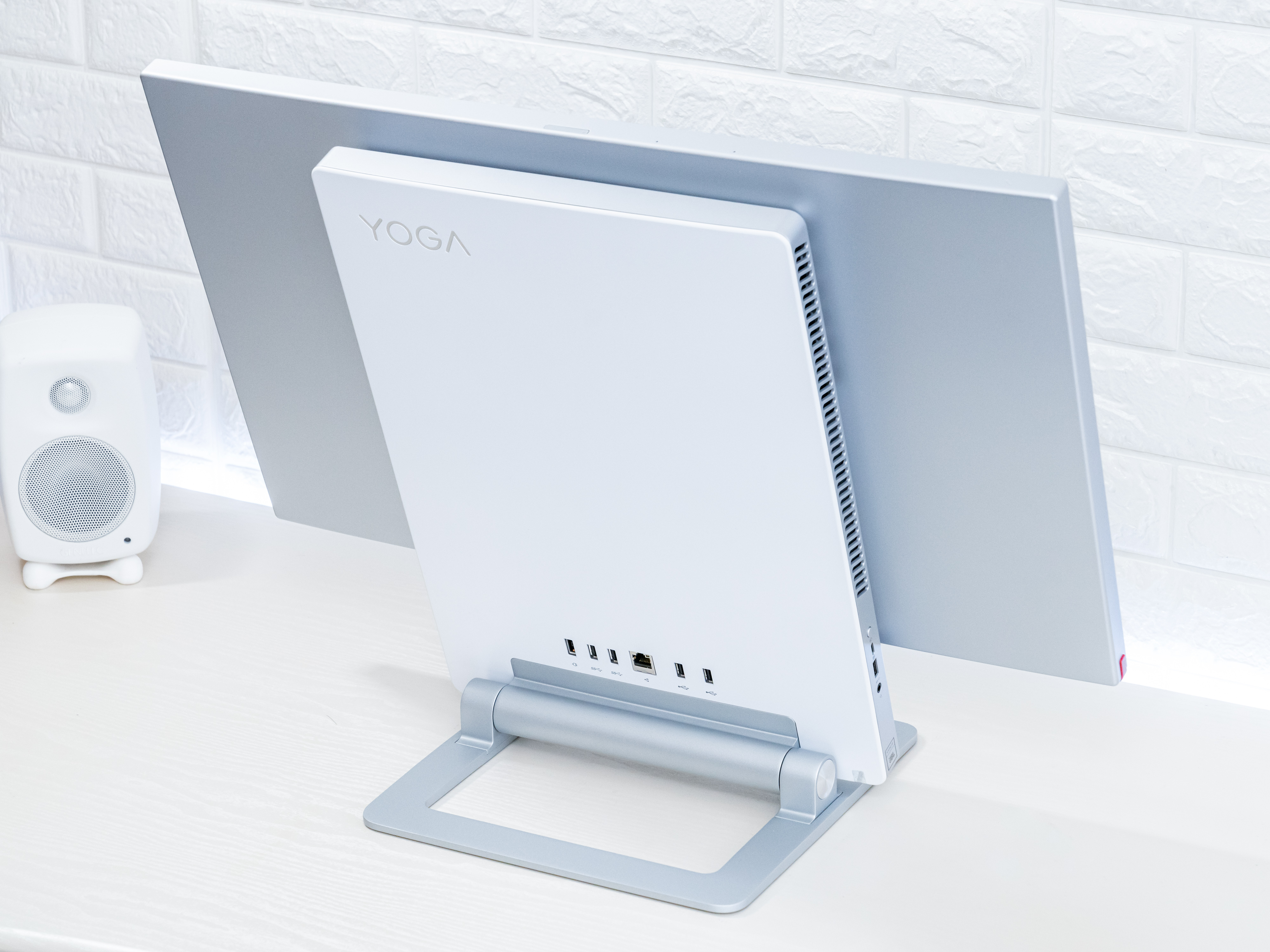 联想yoga27深度评测 (联想yoga duet和华为matebook e)