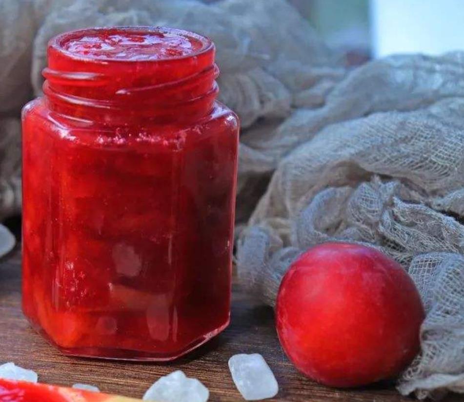 李子适合肠胃不好的人吃吗,李子可促进肠道消化吗